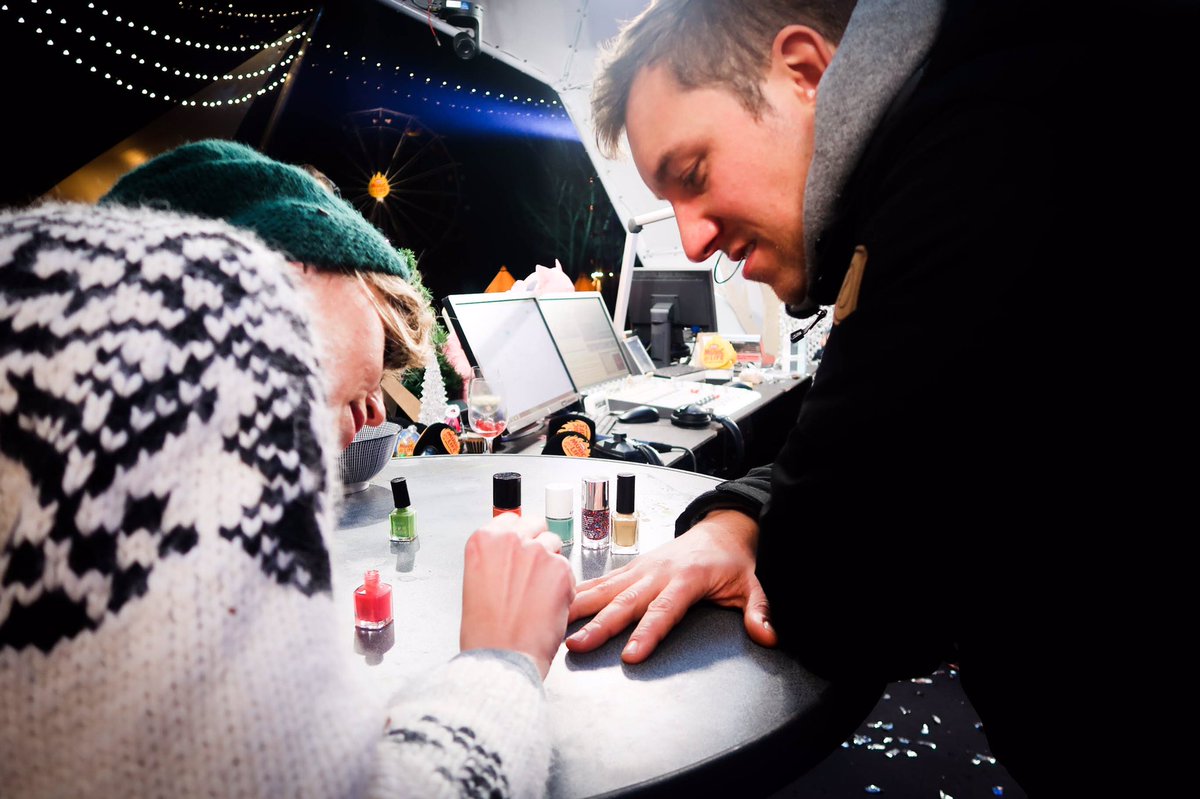 Solidair met de ongeneeslijk zieke Tijn(6) die voor Serious Request <a href="/3FM/">3FM | We Want More!</a> meer dan een miljoen ophaalde met z'n nagellakactie #dewarmsteweek