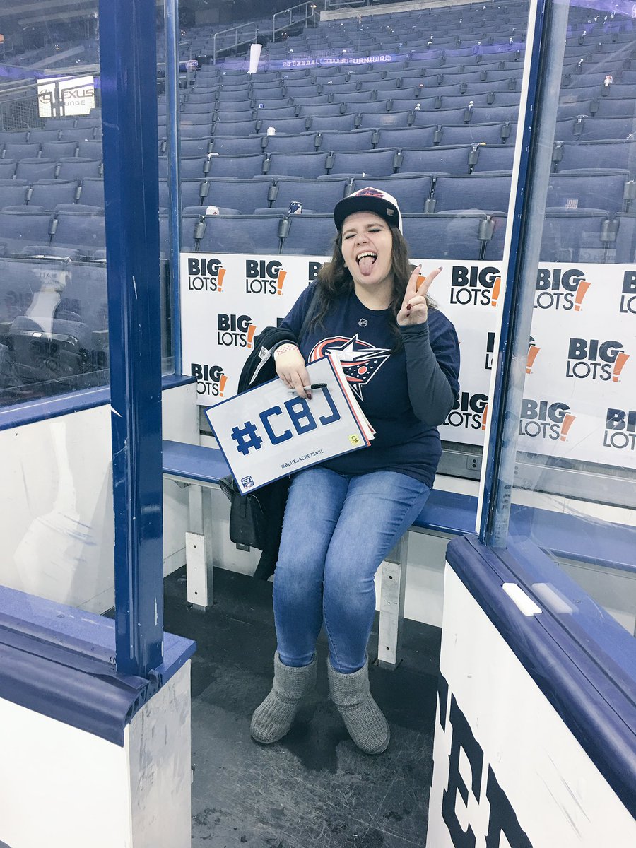 lilyschwarz's tweet photo. because when they give you access to the ice, you take advantage of it. #CBJ #CBJSocialNight https://t.co/gKqP62UCu0