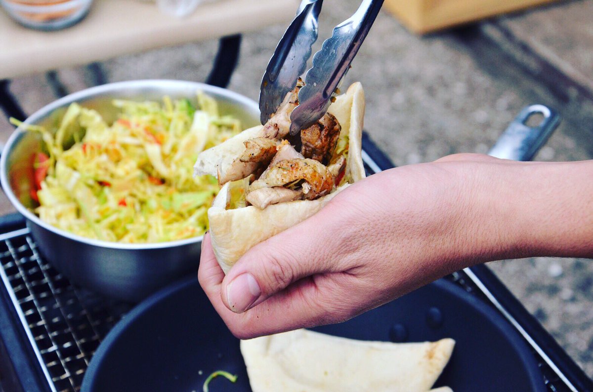 LIB COFFEE IMARI
クリスマス限定のスモークチキンピタパン
小腹空いたらちょうどいいー
450yen