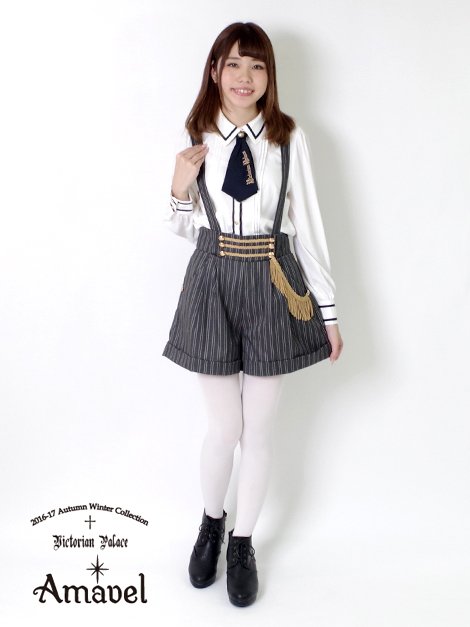 【Amavel】ジャケットとサスペンダー付きショートパンツ Amavel】ジャケットとサスペンダー付きショートパンツ Amavel