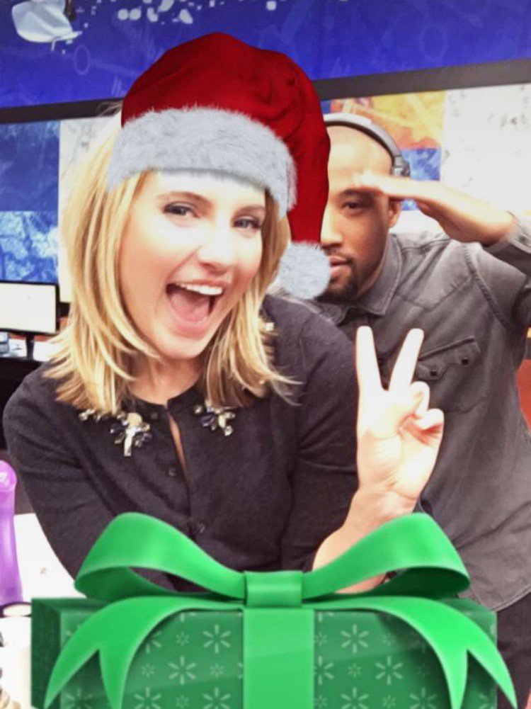 dianablass's tweet image. What did you think of tonight's @chasingnews? Tweet me story ideas! #alwayschasing! #merryxmas