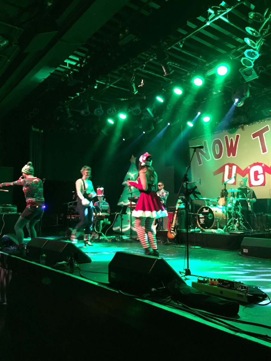 Come on the floor and sing along with <a href="/GroovenTonic/">Groove n Tonic</a>! #uglyparty #15yearsugly