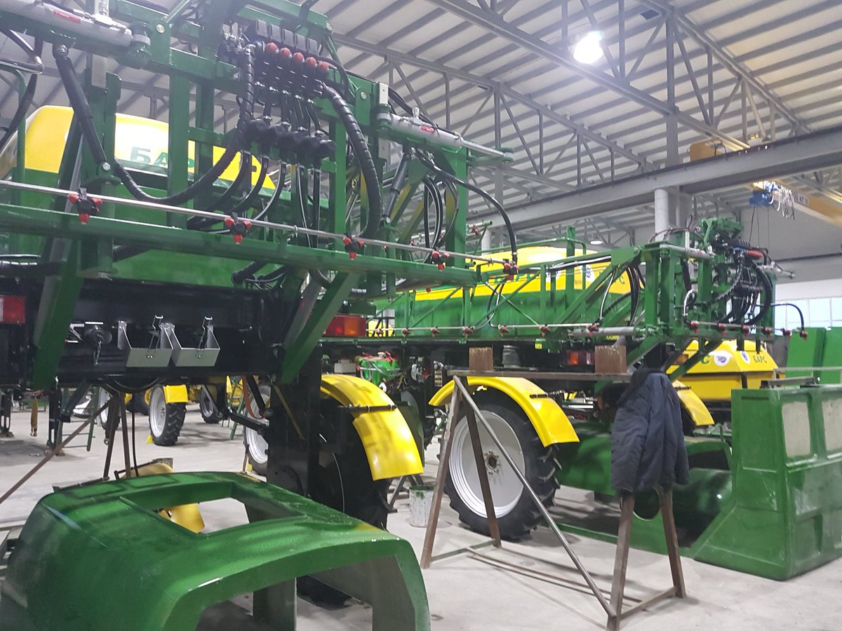 мелиораторов 21 высокая гора. заводы высокая гора. высокая гора казань бассейн. б красная 1 высокая гора татарстан. казаньсельмаш логотип.