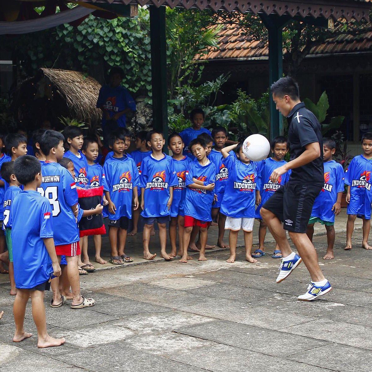 irawan_arthur's tweet photo. "It is more blessed to give than to receive" - Acts 20:35 #workhardprayhard #Irawan33 #blessed #TeamUmbro #TeamUFG #ASTARK #IniJagoanku https://t.co/PwLc0WTfnt