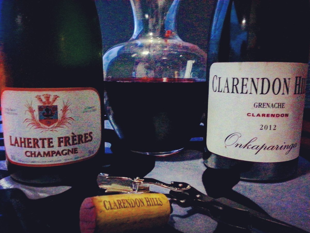 Have a safe and happy holidays everyone! And nothing is more celebratory than good wine!