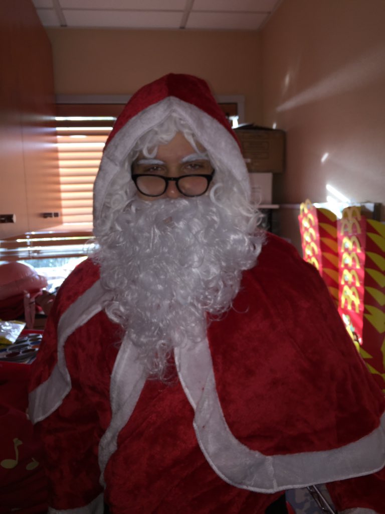 #leperenoelapace
<a href="/MStephye/">stephie</a> <a href="/JulieJuazerty/">Julie</a> <a href="/cedricboret/">Cédric BORET</a> <a href="/mayerstephane/">stephane mayer</a> <a href="/GnraleManon/">Générale Manon</a> <a href="/noel_jourdan/">jourdan noel</a> <a href="/krystailes35/">Christelle Bariau</a> <a href="/geofrobe/">Geoffrey</a>