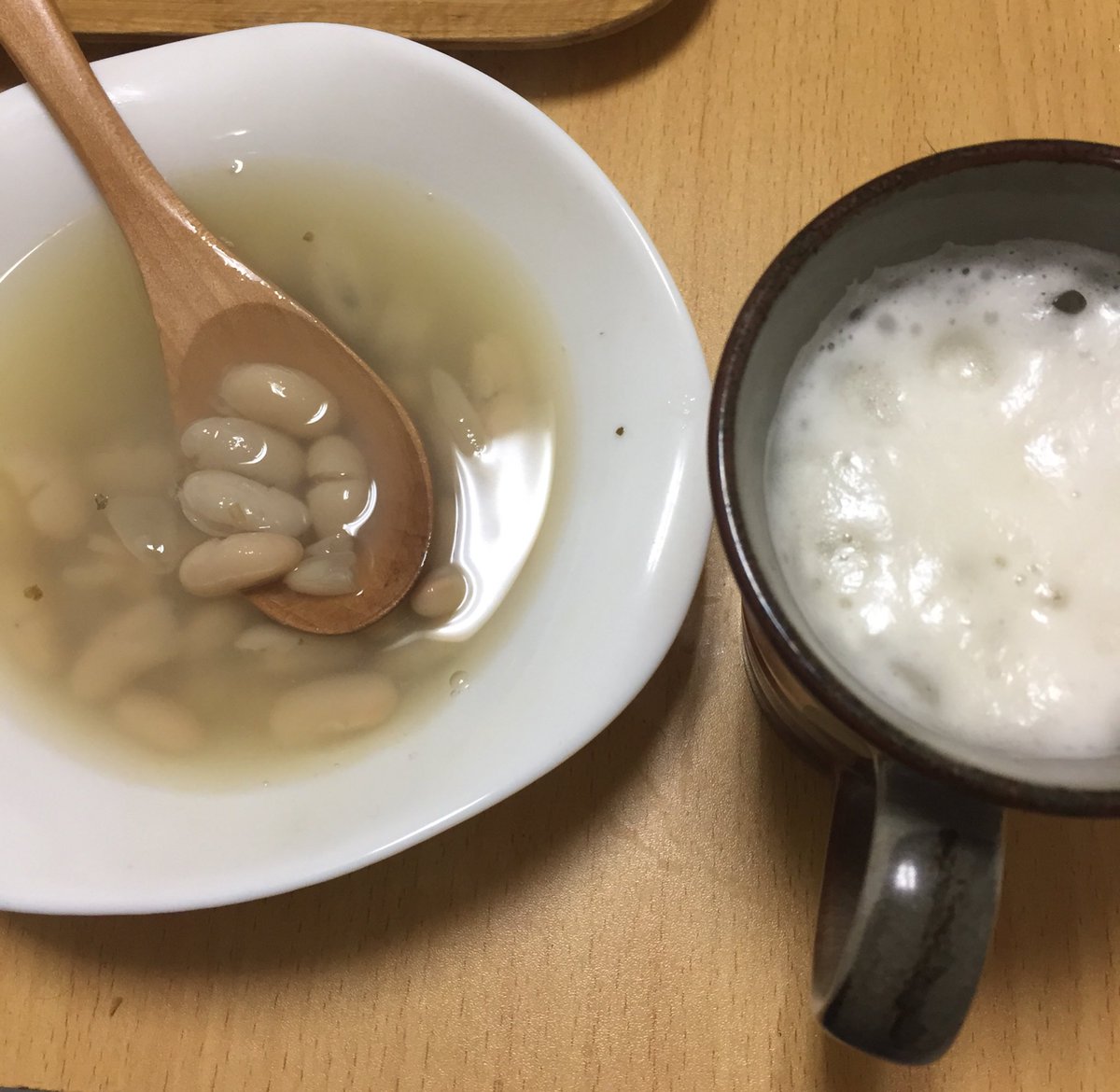 ミルウーダの豆スープと平民の贅沢ディナーを作ってみた Togetter
