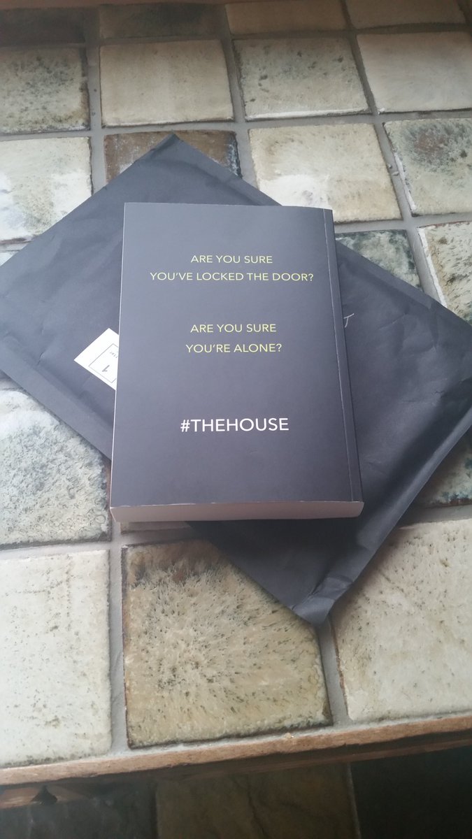 TheBroadbean's tweet photo. Thank you SO much to the lovely @katyloftus at @PenguinRHUK for sending me this amazing sounding book! ๐ #thehouse #simonlelic https://t.co/qh4UVqN33C