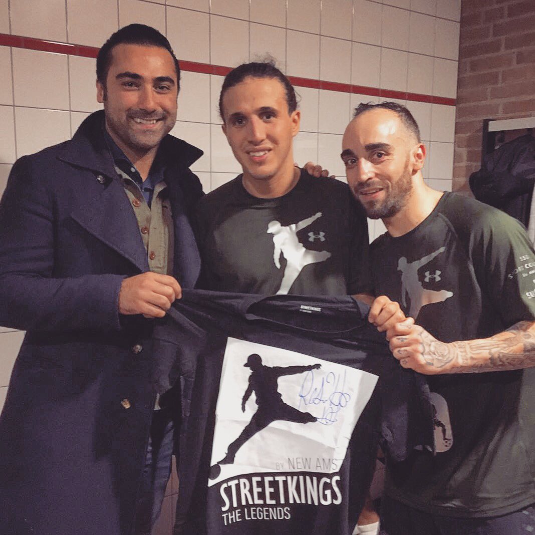 Valuable present from <a href="/ricardinho10ofi/">ricardinho10</a> &amp; <a href="/issyhitmaain/">ismael hamdaoui</a> Thank you! #football #futsal #streetfootball #legends
