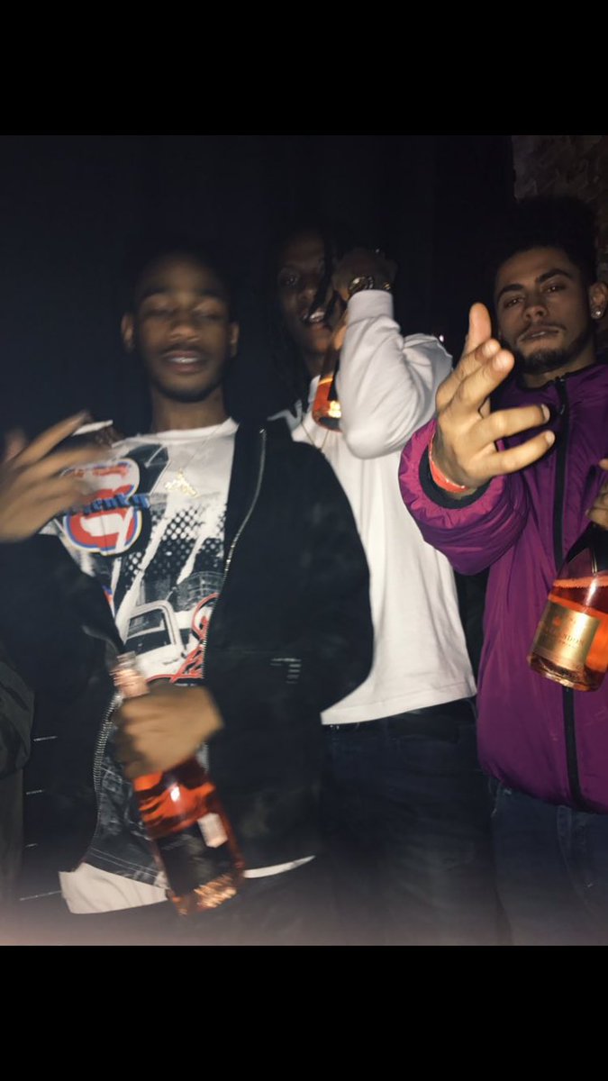 <a href="/Mjwitdadope/">El Patroń</a> HAPPY FUCKING BIRTHDAY TO MY BLOOD BROVAH LOVE YOU BRO WE IN THIS FOREVER💒💒