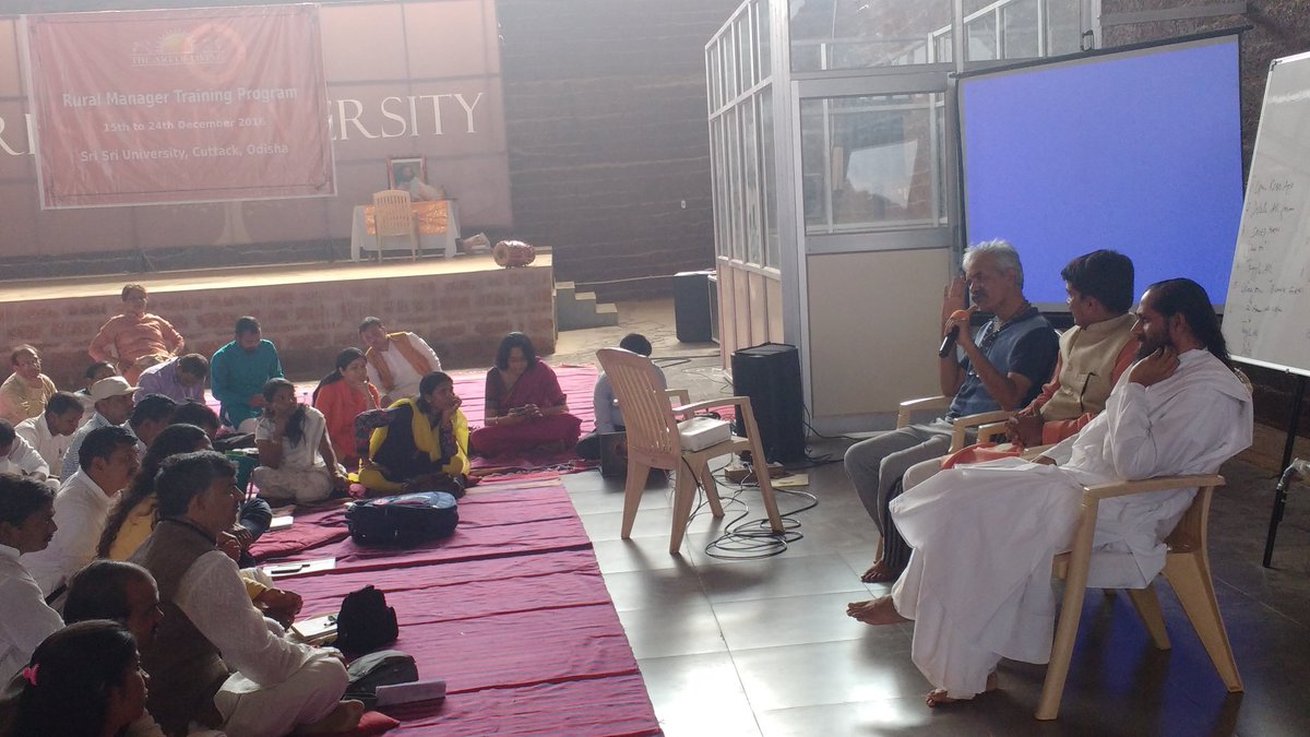 lakshmitaru's tweet image. Col. @venkatkalyan1 inspiring #RuralManagers at #RMTP,  for #RuralDevelopment. This will be #TransformingIndia #SriSri
#ArtOfLiving