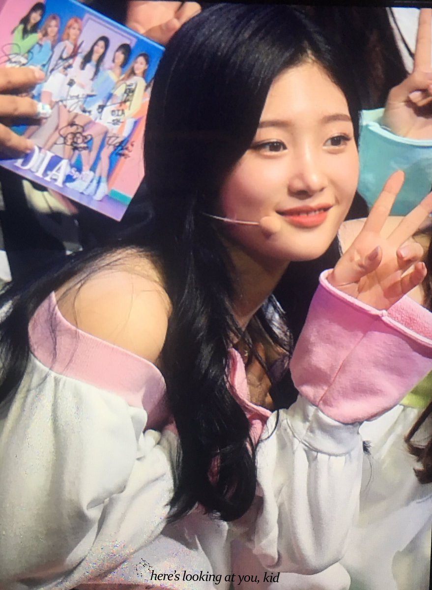 hlayk1201's tweet photo. 161224 창단식 채연이 프리뷰2 #정채연 https://t.co/i9R8Q8uh8K