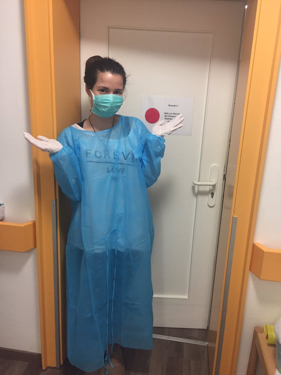 chiarathinks's tweet photo. How Imma spend christmas #yougottaloveitwithallyourheart #workinginapsychiatry https://t.co/Cfjhpycx9D
