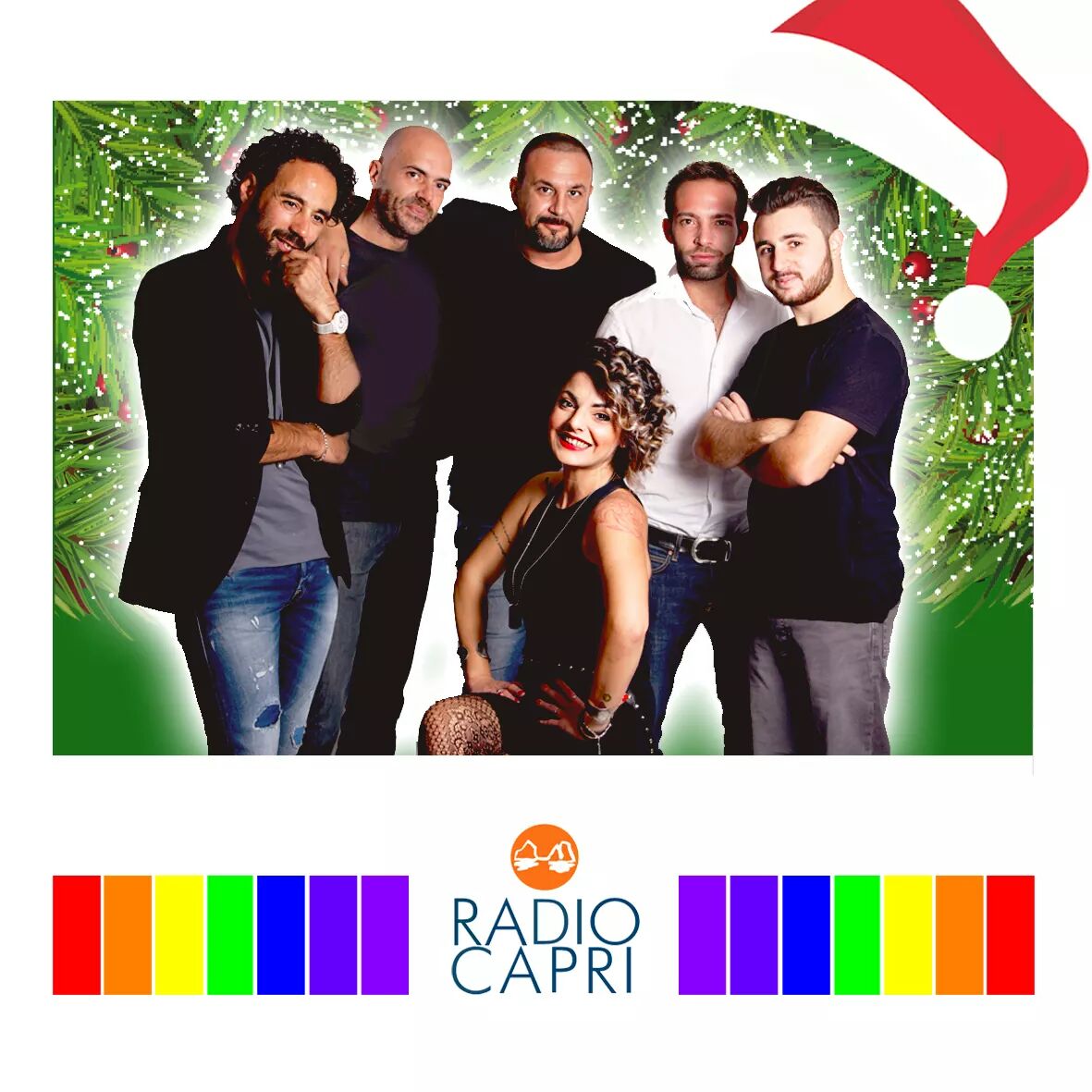 CapriRadio's tweet photo. Il Team di #RadioCapri augura un magico Natale a tutti voi ! 
Dalla Radio "Buon Natale" con il <3
#radiocapri #positivemood #Xmas2016 #Xmas https://t.co/sGhfGn96r9