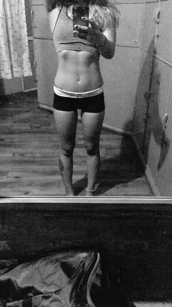 ampshoe's tweet photo. Right before vacation craziness #fitnesslove #almostthere #workoutlove https://t.co/cG1O9zH6ZD