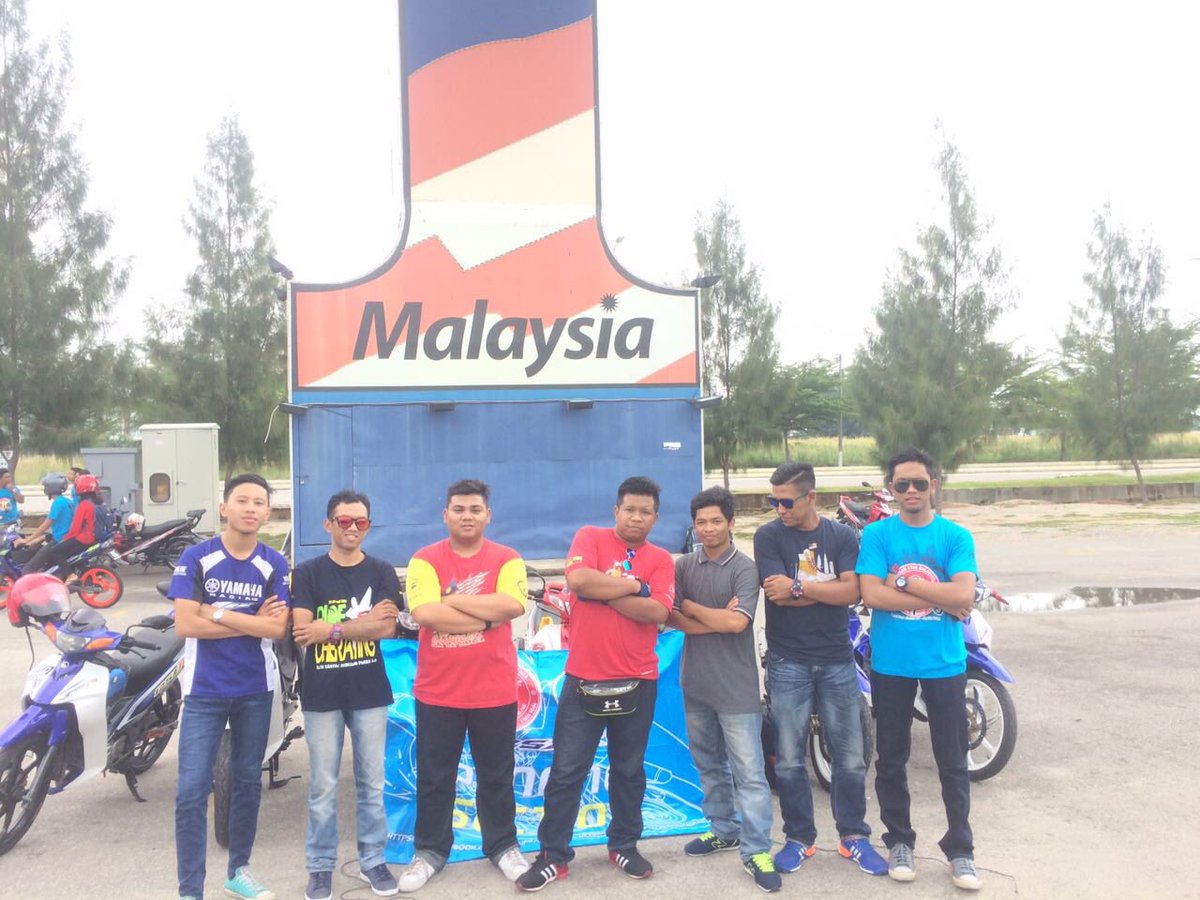 nish_hhh's tweet photo. A lil throwback wont hurt
Ride YEG Melaka Hawau 2k16
#k125zm #2strokemachine #malaysianpride #kapcaimalaya #AyuhTravel https://t.co/cg9gt09i3r