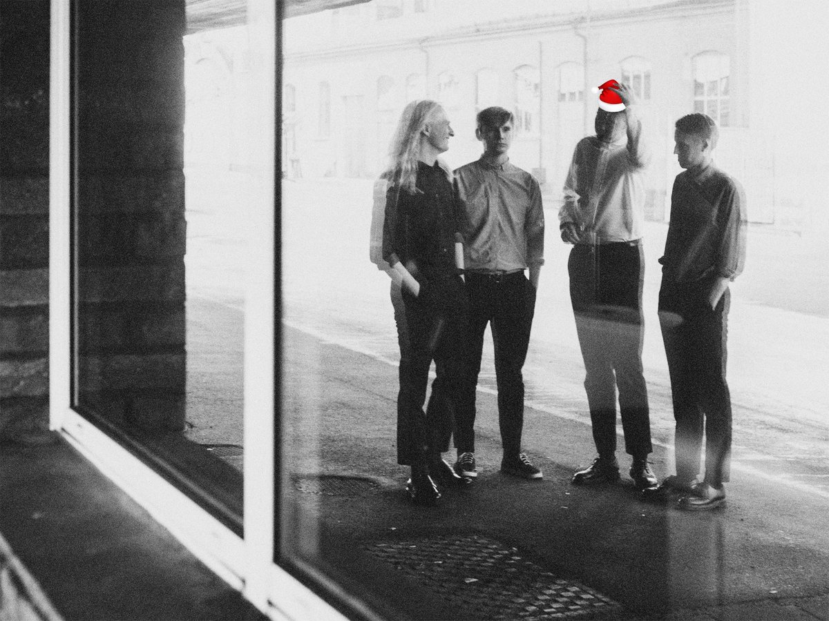 We would like to wish everyone a Happy Christmas!