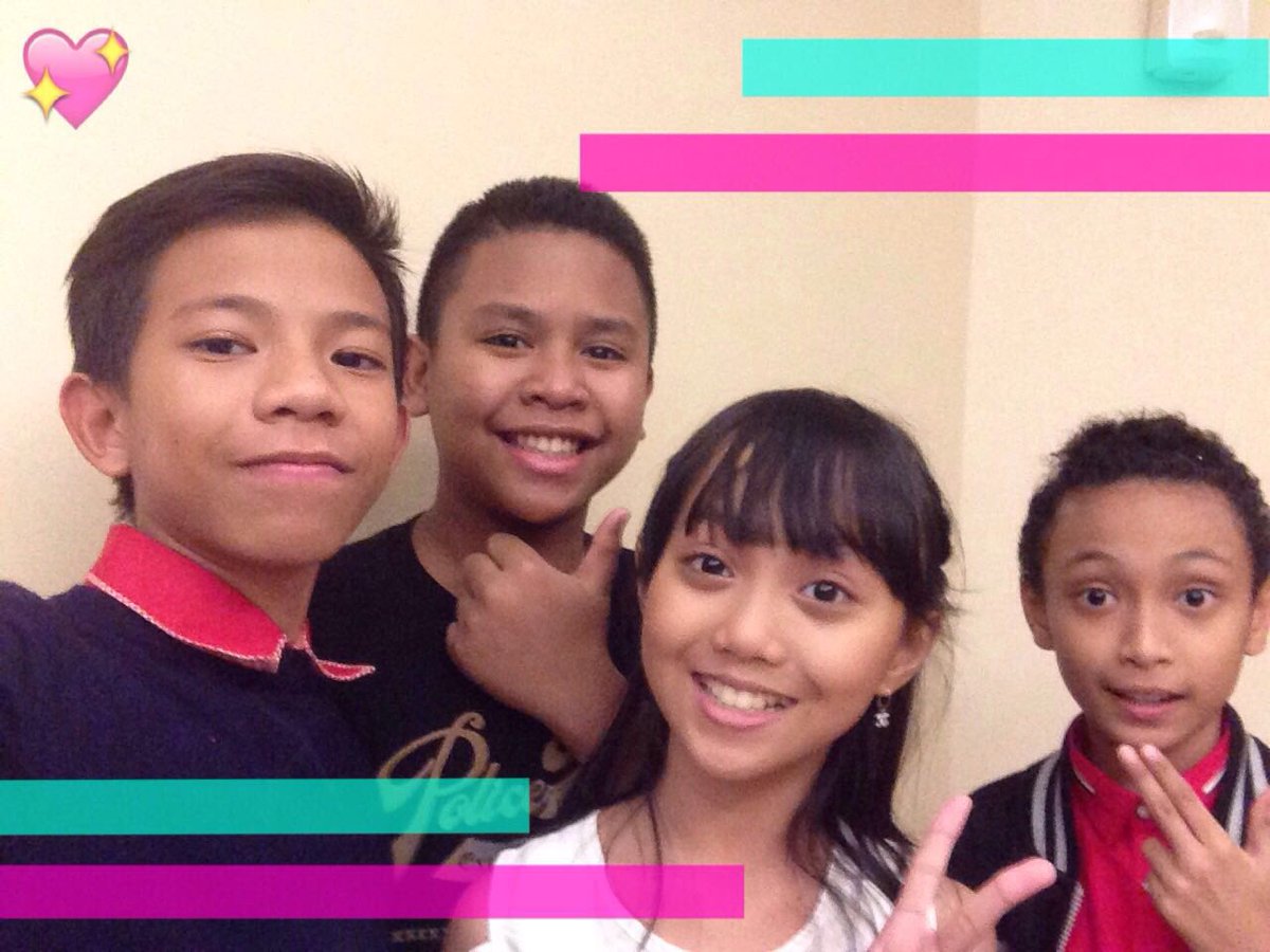 SharonIdolJr's tweet photo. HBD paun😘😘Sehat2 yahhh Paun,,,semoga kita tmbh bgs😋😎Aminnn,,WUATB dehh😇 @PaundraIdolJr https://t.co/n2UsCbJSkB