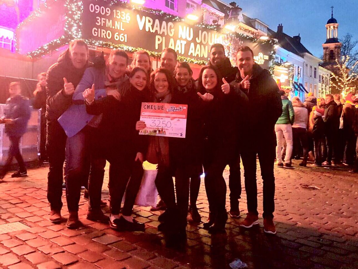 chantaldaris's tweet photo. Eindstand Serious Request #SR16 @ContinuNL team Breda  € 3.250,- trots! dankjewel familie, vrienden, collega's en MT voor jullie donaties! ❤ https://t.co/gWGOKD4ELj