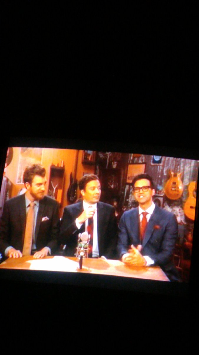 stinasayshi's tweet photo. @rhettmc @linklamont @rhettandlink We Kinda Got An Extra Episode Of GMM #WillItTea https://t.co/pCbU8875o4