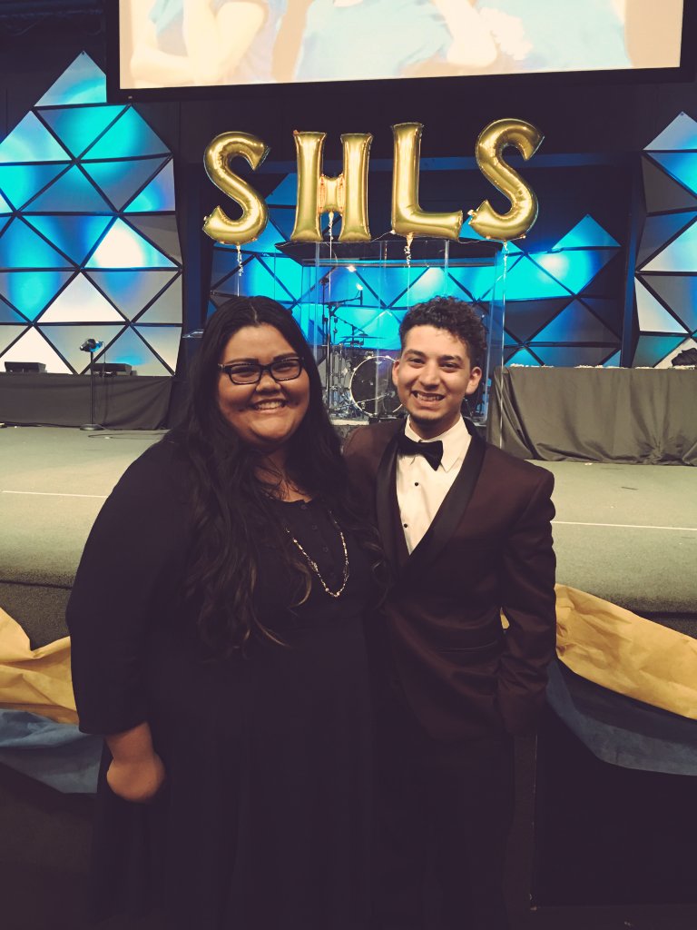 your_busboyy's tweet photo. @estrada_corina youre the best big sis i never had you always sheltered my heart in my hardest times and i cant thank you enough #cooliest https://t.co/MlQHOz1d5u