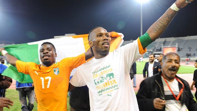 cdecdigital's tweet photo. A 24 ans, Serge Aurier a déjà remporté 8 titres :

1 Coupe d'Afrique
2 Ligue 1
1 Coupe de France
2 Coupe de la Ligue
2 Trophée des champions https://t.co/Jm13SjqzOc