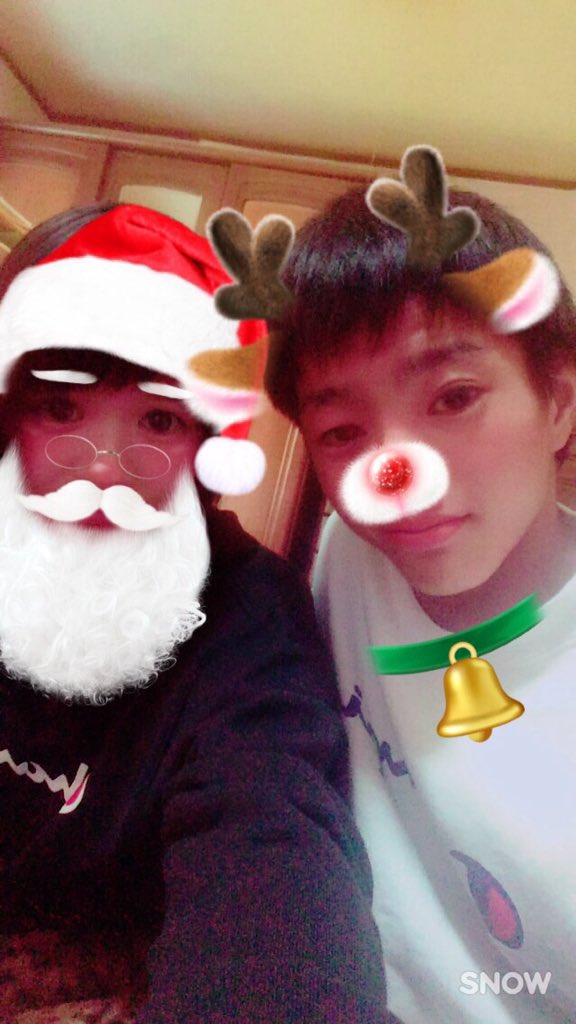 2001052409Yu's tweet photo. 今日はChristmas Eve🎅🎁🎄💙

1日ケーキ食べたりフレンチトースト作ったりして楽しかったぁぁぁぁ👍💓ありがとう😊💕💕

クリスマスver.📸 https://t.co/8SwL8MRJMF