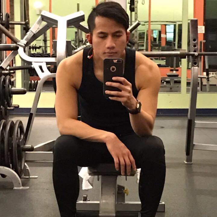 Come join me, or you'll be left behind #BIGOLIVE.  web.live.bigo.sg/2109223866_807…