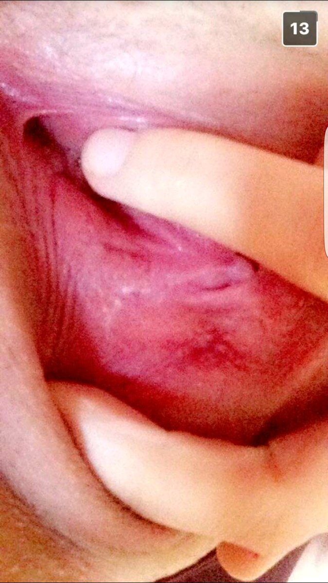 jhonn_grace's tweet photo. RT si tu veux la lecher et FAV si tu veux la totale https://t.co/7fnGKLbUon
