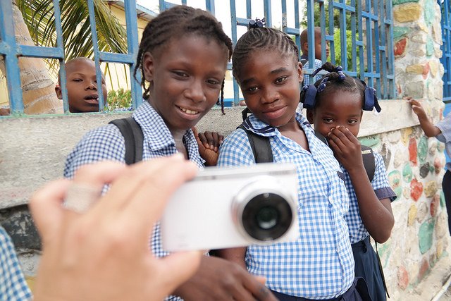HEARTofHAITI's tweet photo. Have you met our artists? Your purchases support kids, families &amp; communities when you buy #giftsthatgivehope! https://t.co/UDIeGZ9Tw0 https://t.co/OQySB5sKFr