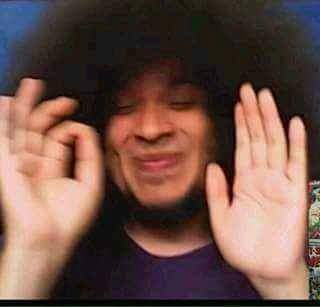 owlrity's tweet photo. @daisy_zw No seas celosa, Daisy, algún día tendrás un cabello tan cool como el mío. https://t.co/laVOwEC4Db