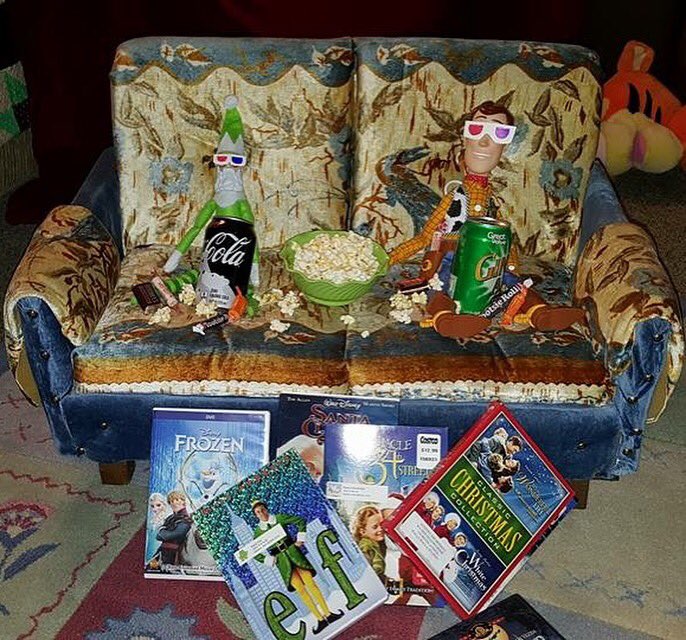 Hey! What's your favorite #Christmas movie? (Photo by Chris Davis...thanks for posting and joining in the fun!)