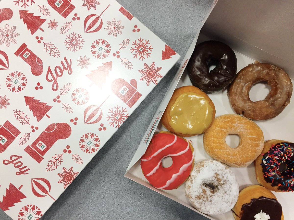 simplynatters's tweet photo. Christmas Eve + @dunkindonuts = happiness.
#DDJoy @influenster #contest https://t.co/CWdANIlc6q