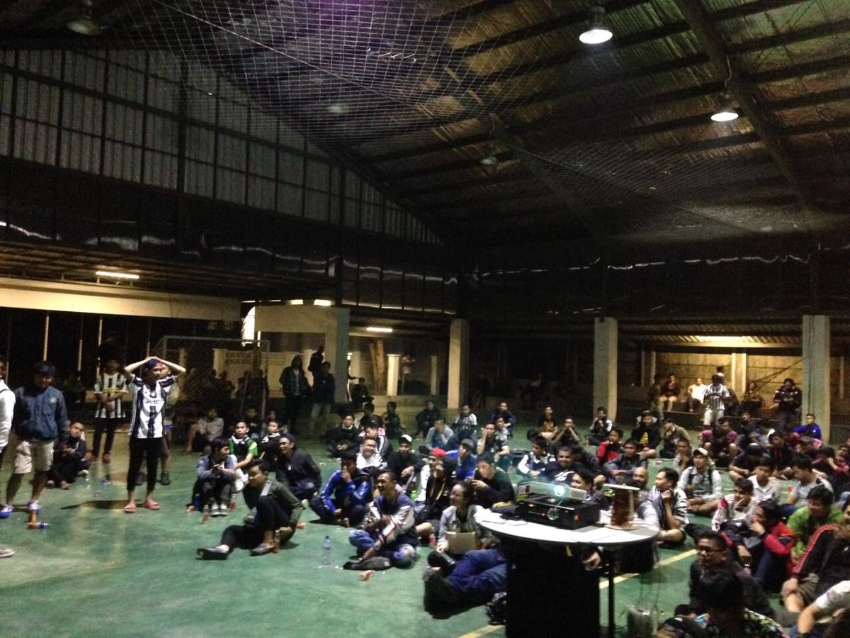 Sisa nobar super coppa semalam #menangmahbebas #offsidegakjadimenang