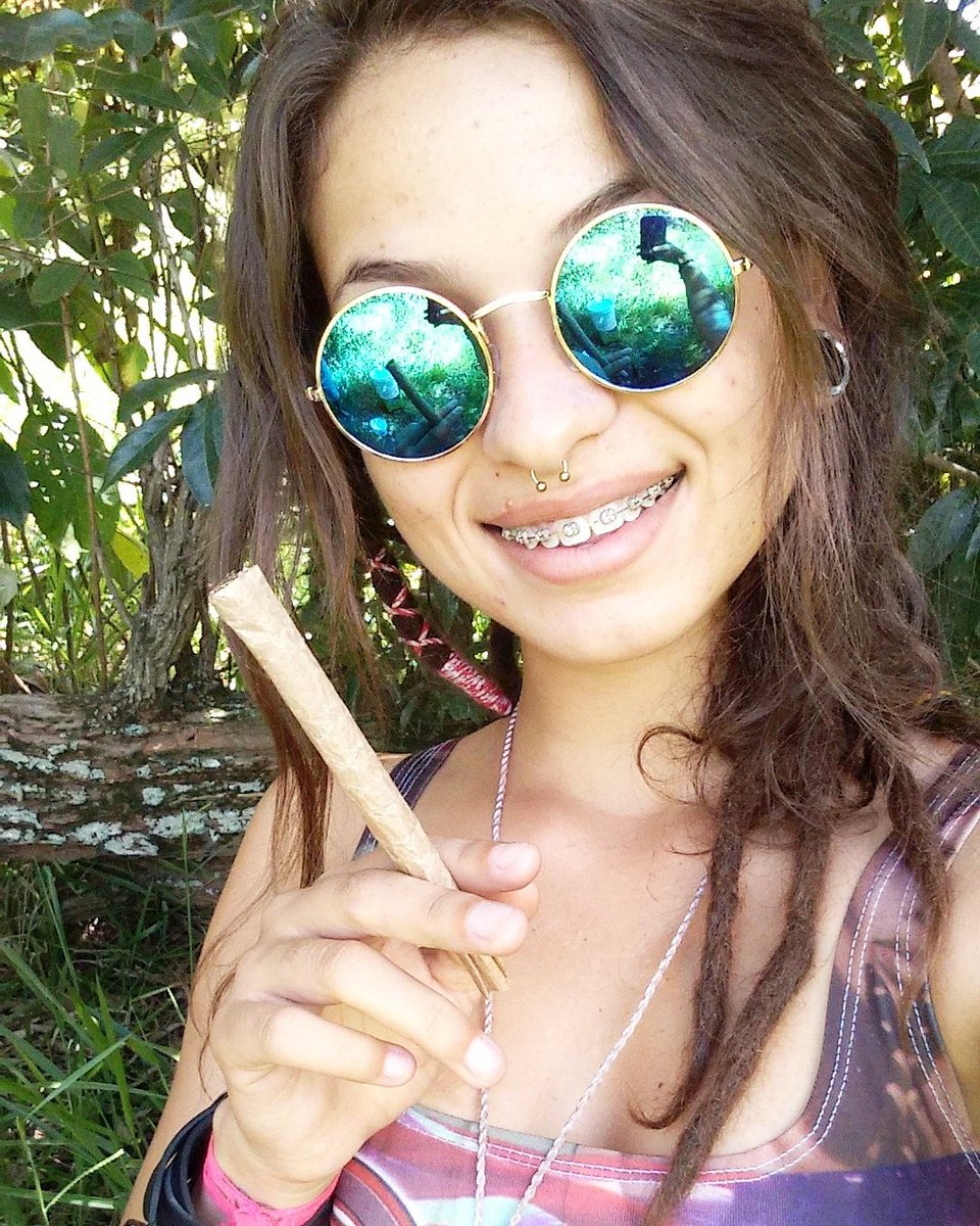 ganjahg1rl's tweet photo. Seu olhar de desaprovação é nocivo
Contra sua manipulação sigo ativo 🍁💚🍀😝
#legalize #natureza #019 #maryju
@QueimeiUm @BoquinhaFumo https://t.co/0tCUo9WtxT