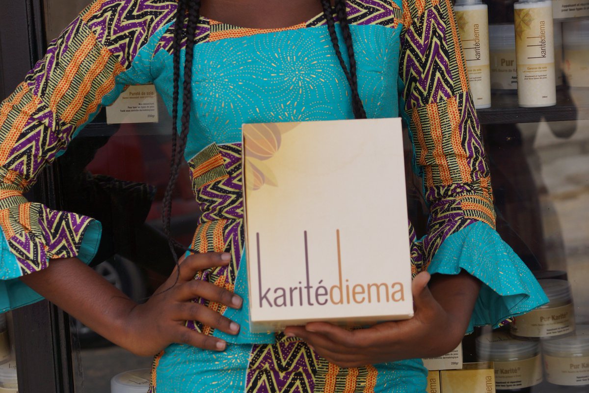 Soreetul's tweet photo. C'est la potion magique à ne pas manquer chez soi pour le grand bonheur de vos enfants,ainsi que pour votre Bien-être.#ict4g #kebetu #karité https://t.co/nJaxSzwDrx