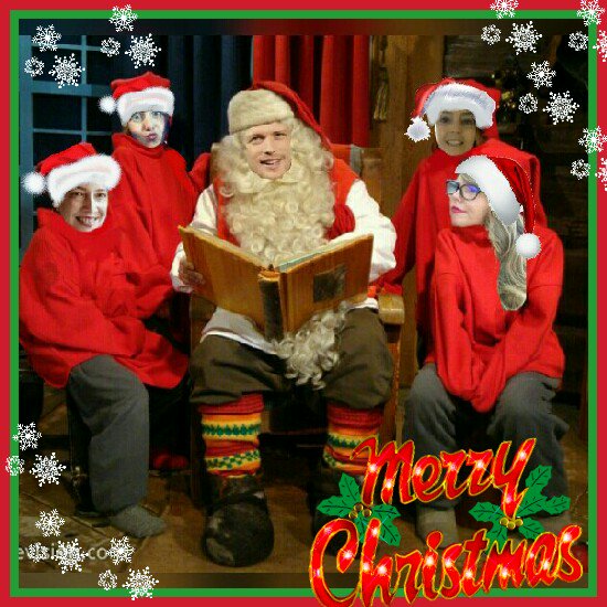 mitrhandir_87's tweet photo. Merry Christmas @SamHeughan  from some crazy Italian fans @tommasinaspa @Im_vero @cheldrodi 😂😂😂😘🎄🎄🎄🎄 https://t.co/fjmL0Mnrgd
