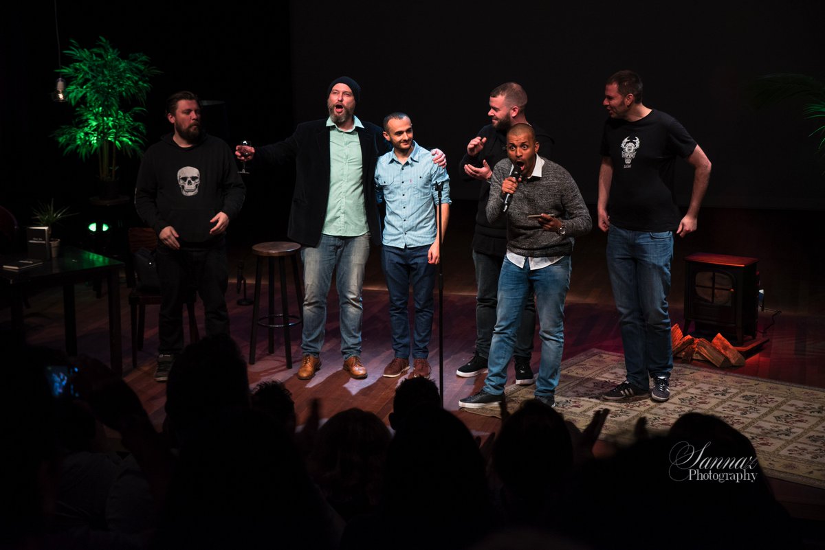 De volgende kekke kiekjes geven een toffe sfeerimpressie van afgelopen Frappant Comedy. Check het: facebook.com/pg/frappantcom…