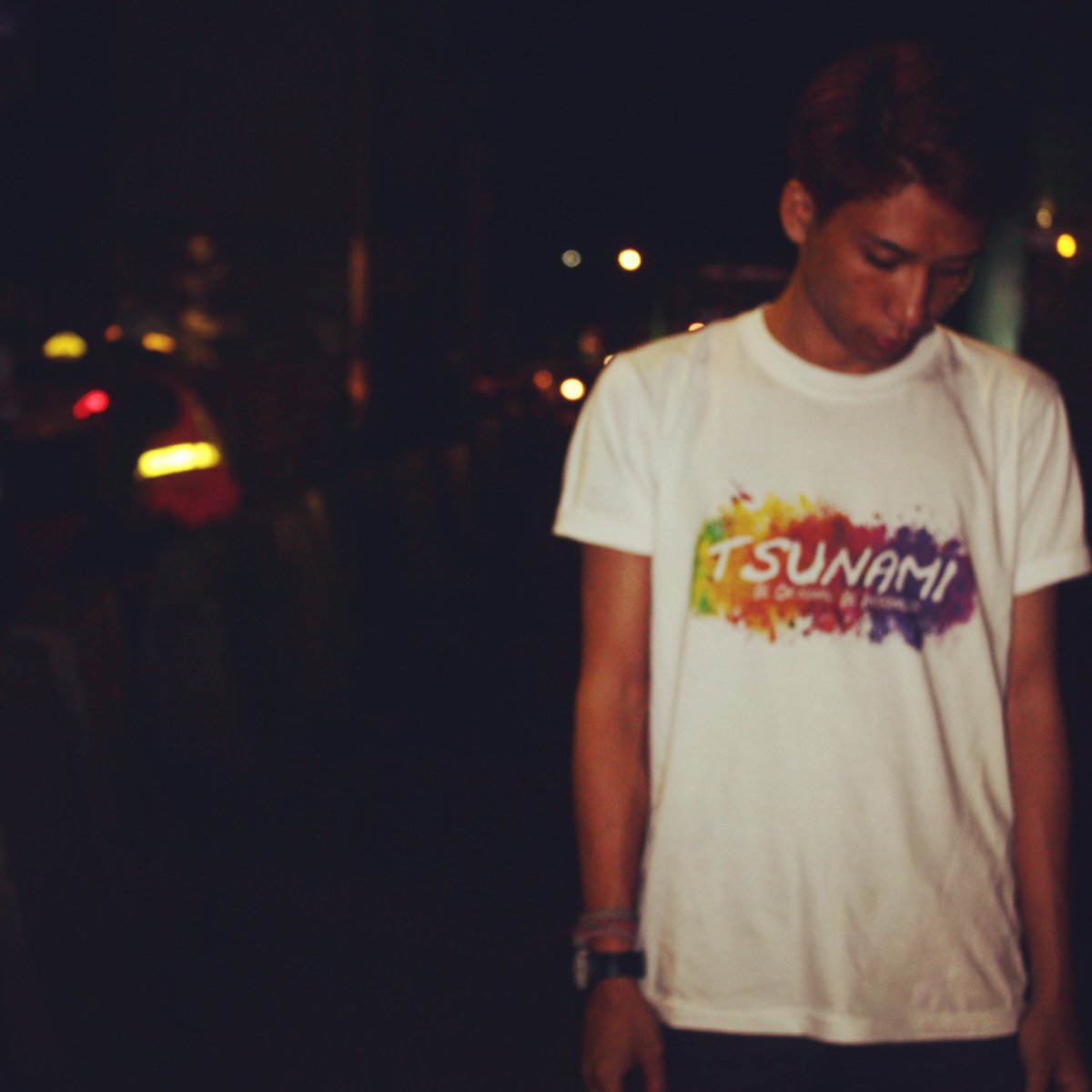 ProjectTsunami's tweet photo. "Tsunami Text" Order via line(nama,size,alamat) ready S M L XL or u can visit @zoompalace @flavorbliss https://t.co/vxGoOTyU4x