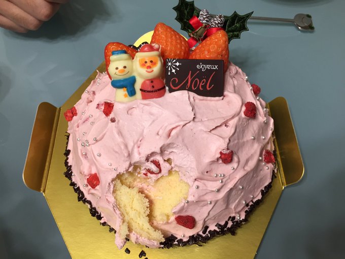ビアードパパ クリスマスケーキの口コミを徹底調査 まずいの 美味しいの なんでもgeek