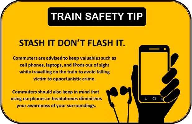 MetrorailWC's tweet photo. #Educ82Bsafe : Be Alert. STASH IT DON'T FLASH IT https://t.co/De4j8j5pln