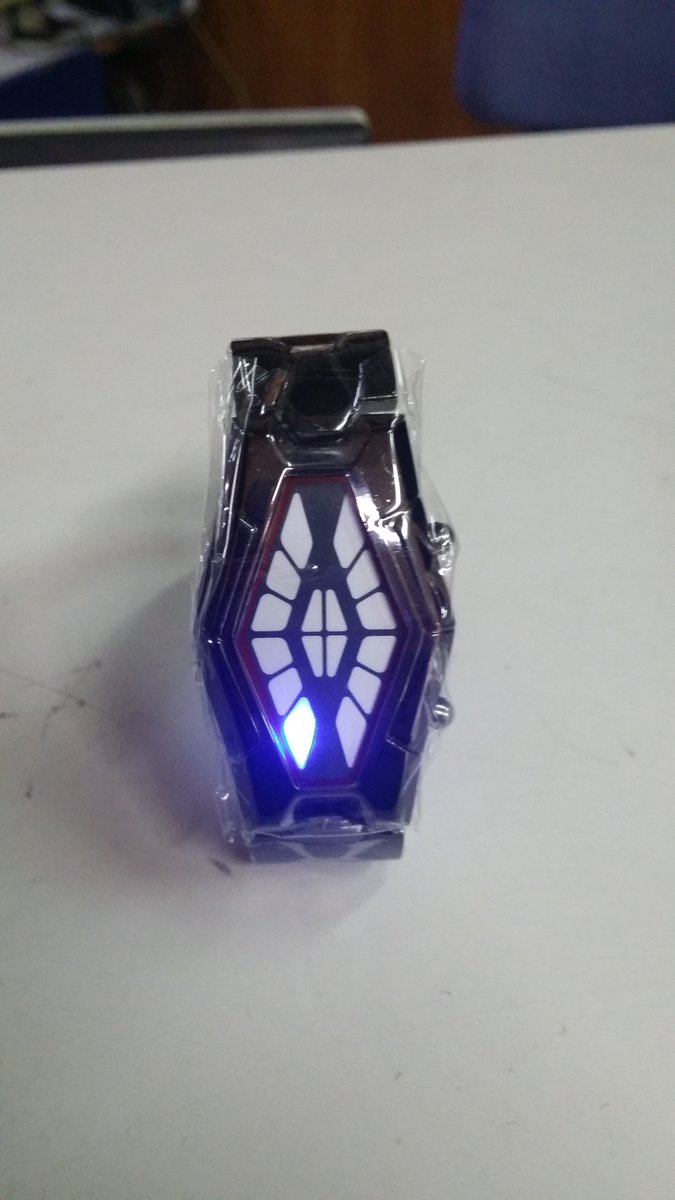NetlabsTech's tweet photo. En #NetlabsTechnology te ofrecemos un reloj galáctico... el Cylon. A partir de ahora, consultar la hora no va a ser lo mismo... https://t.co/gVz84NCUYV