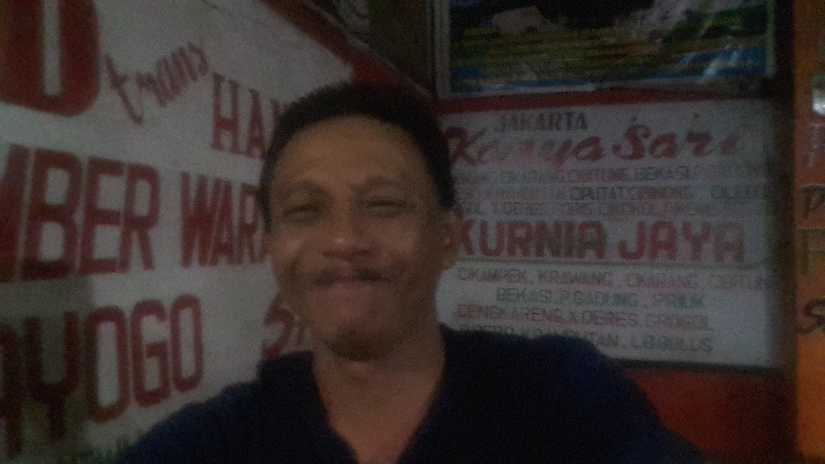 fajareridianto's tweet photo. Masih disini nunggu disini, maafkan kang @dobelden saya ga mampir ke acaranu, badan tua ini.. ahh sudahlah.. #5thGDM https://t.co/21qJMr11Gk