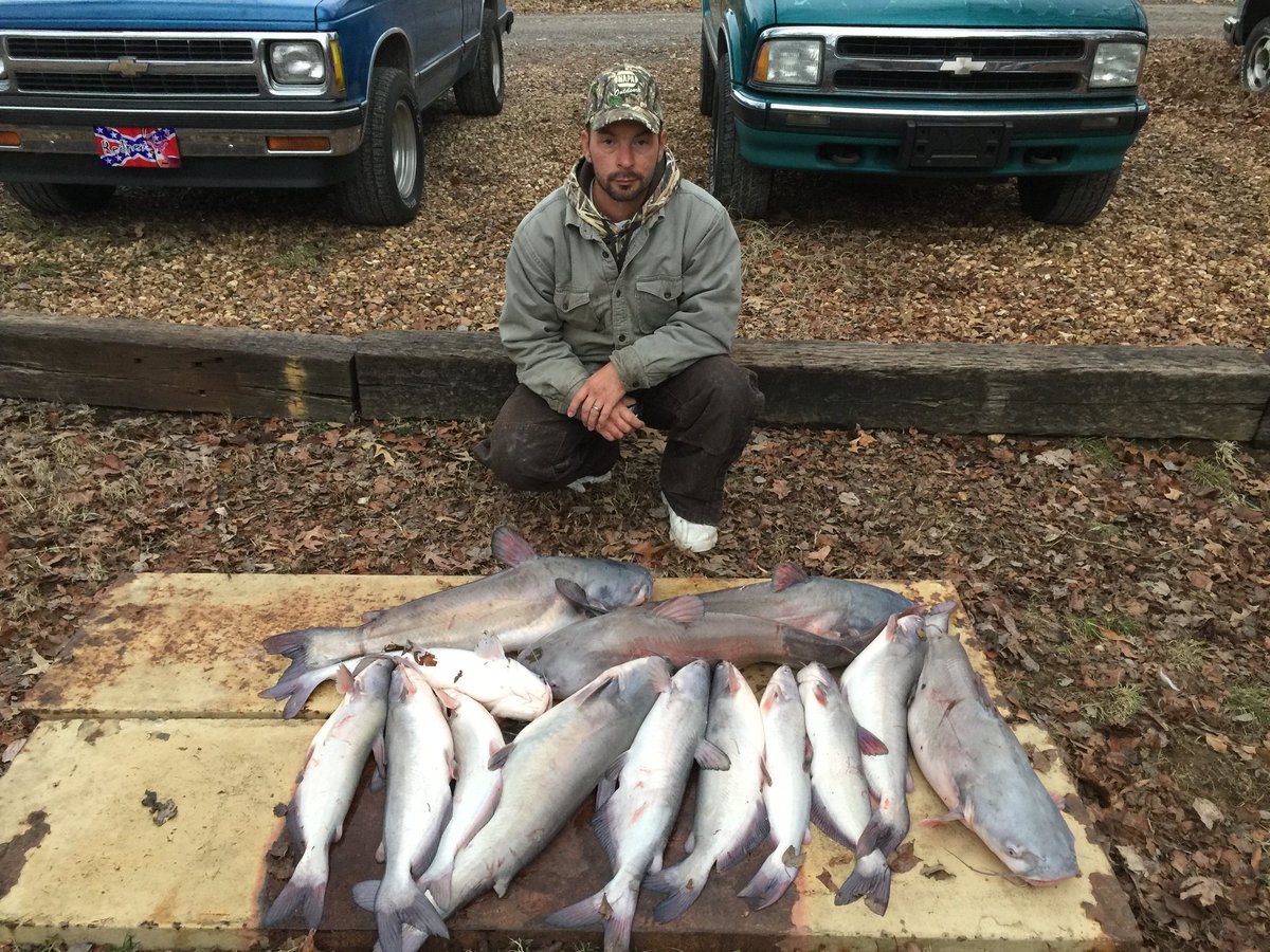 Had a pretty good day on the water yesterday. Brought a few home to eat lol.