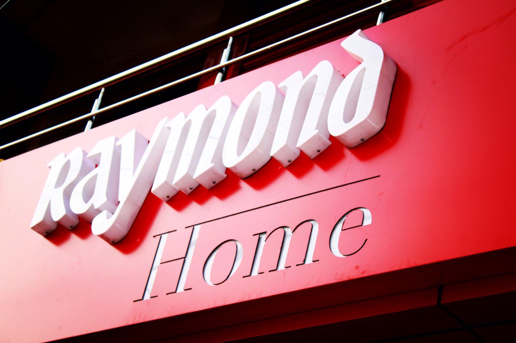sleepstoreIndia's tweet photo. Raymond Home now at OMR - ECR Link Road, Sholinganallur. #ecr #omr #curtains #chennai #ChristmasEve #love #Quality https://t.co/ke8oAZ0ASS