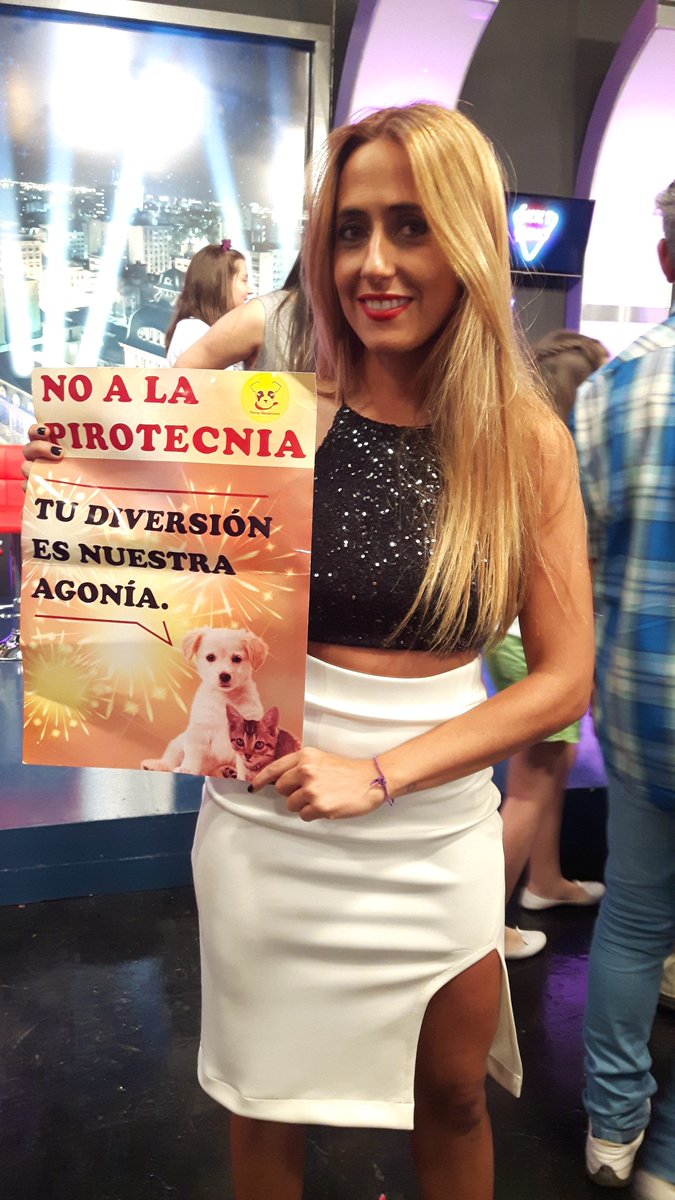 mansencome's tweet photo. @Sieteymedio_Ok @g_dani Gracias Dany por tu buena onda y tu interés Lengüetazo a Wilson https://t.co/hry84ywihP