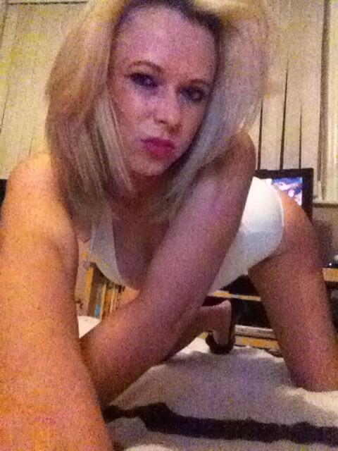 Always in the mood for a #selfie :0D x https://t.co/k1pL4Th3G8<a href="/tag/selfie"class="tags">#selfie</a>