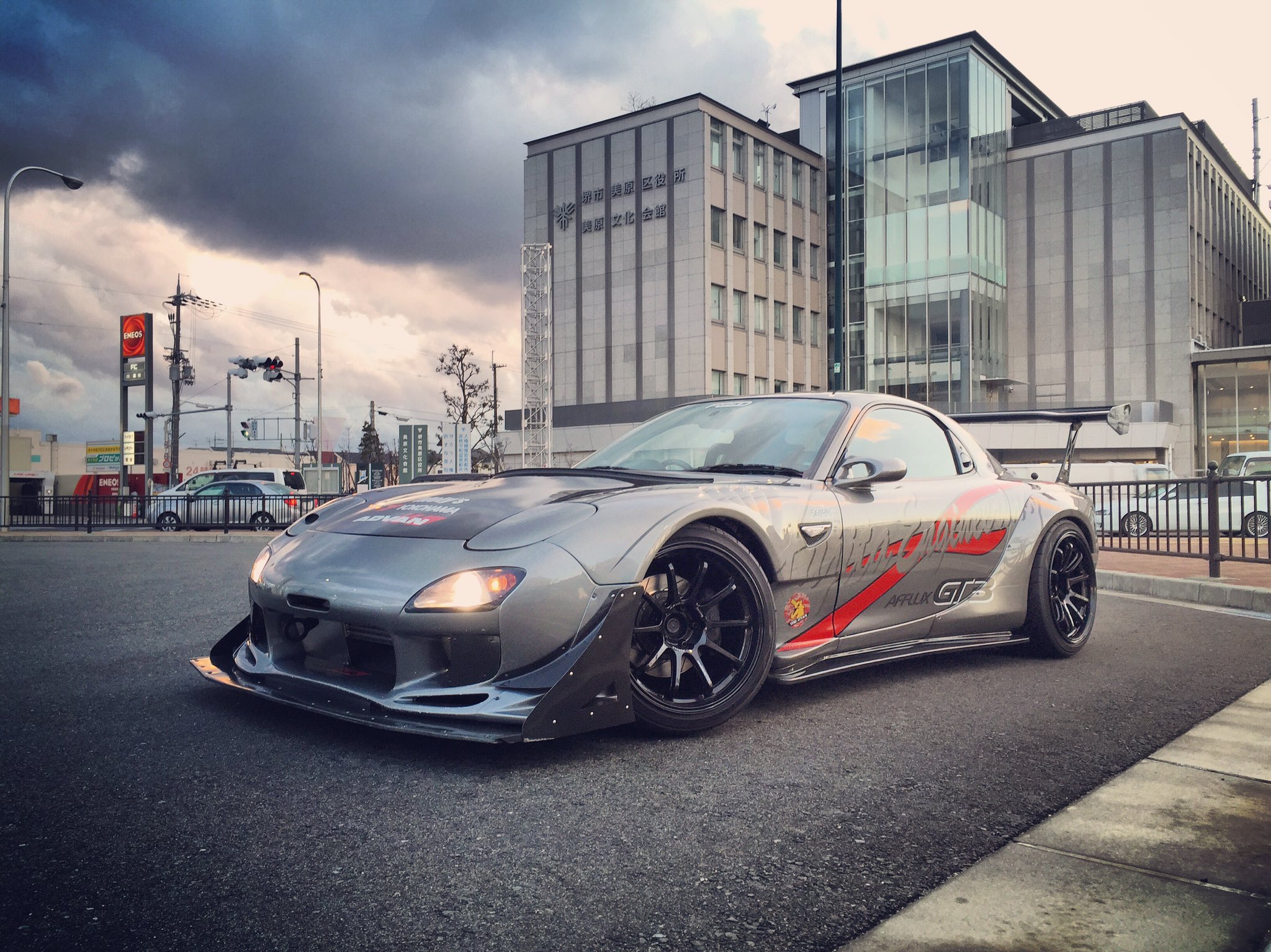 勝木崇文 Takafumi Katsuki Feed Advan Rx 7 Gt3 かっこいいですね オートサロンに展示します まだ見たことない方はぜひ Afflux Gt3はrx 7の形を残しつつ フロント45 リア60 ワイドになってます Tas 藤田エンジニアリング Feed Rx7
