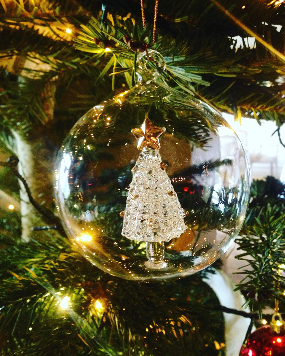 ManoirHonfleur's tweet photo. Toute l’équipe du Manoir des Impressionnistes**** vous souhaite de Joyeuses Fêtes de fin d'année! #manoirhonfleur https://t.co/RP4hbPRh7k