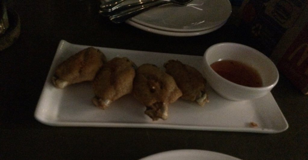 gdmrningdyx's tweet photo. @arinswagza กินป่ะ โคฟบช https://t.co/Qo2QQ7h9O0
